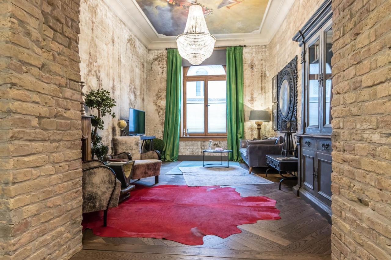 Castle Downtown Apartment Budapest Exteriör bild