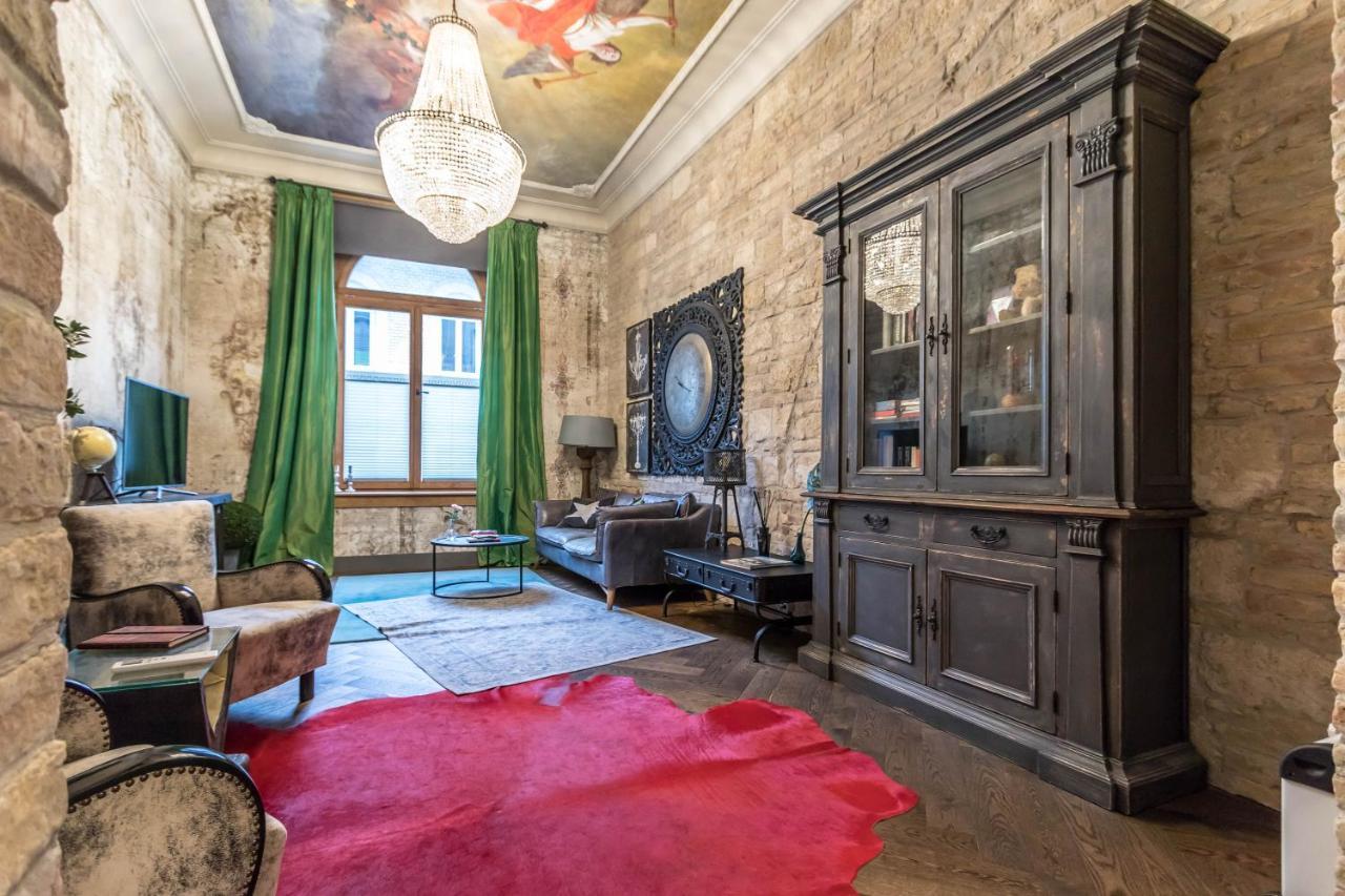 Castle Downtown Apartment Budapest Exteriör bild